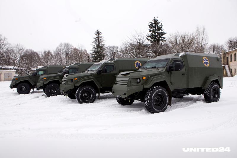 Armored medical evacuation vehicle