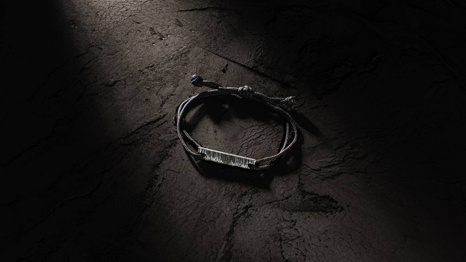 An Extra Run of ‘Azovstal. A Symbol of Perseverance’ Bracelets are Available for Pre-order
