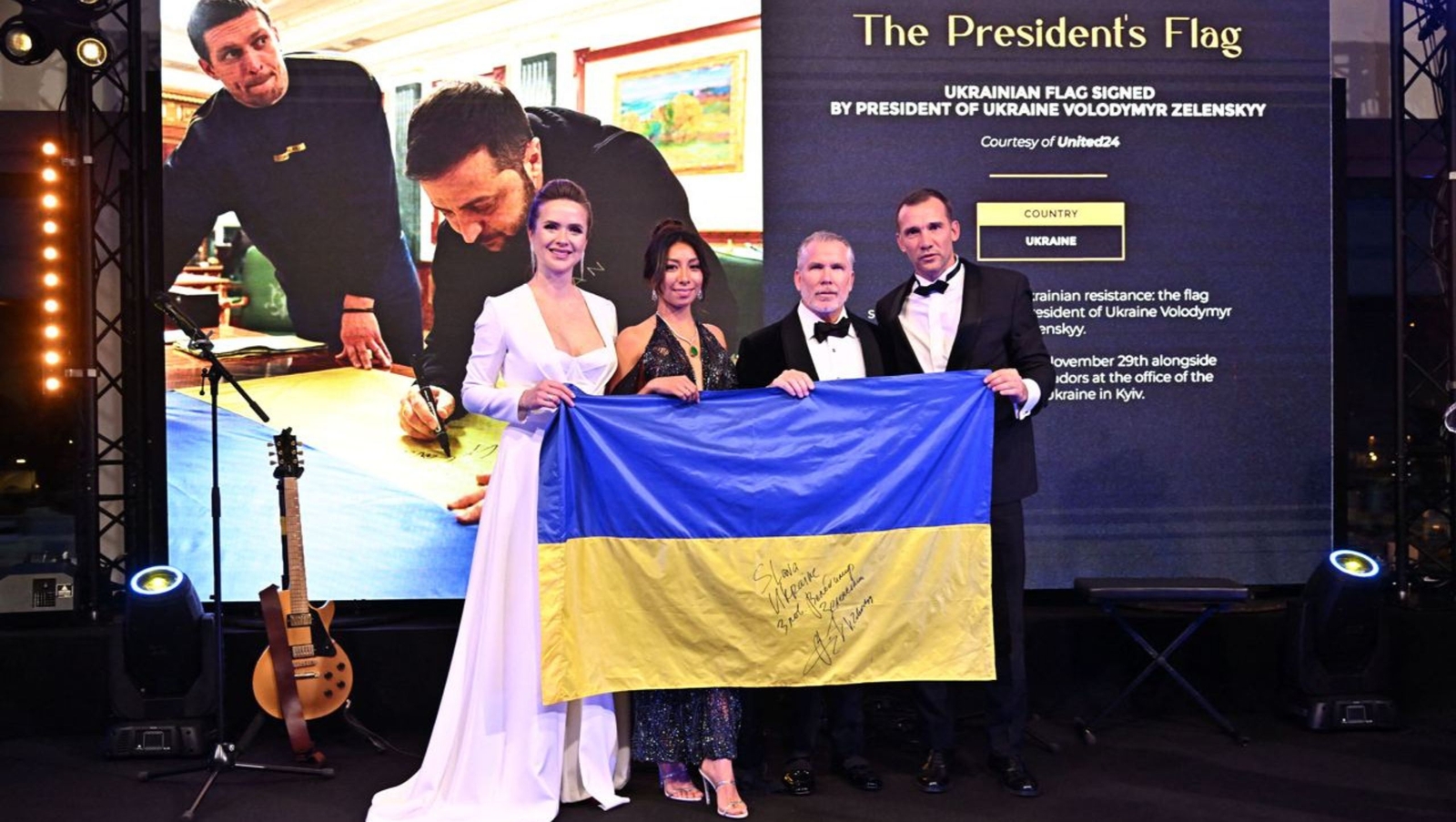 На щорічному благодійному вечорі Фонду Еліни Світоліної зібрали кошти на підтримку України