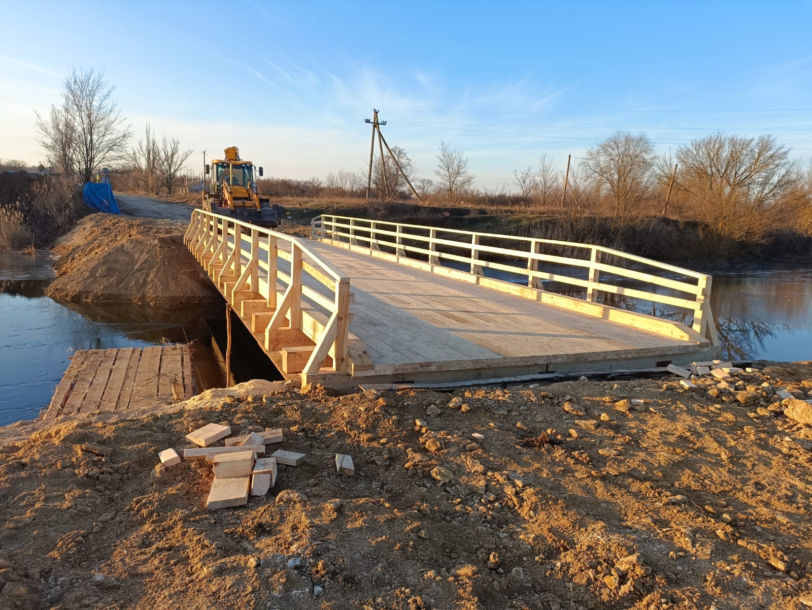 Thanks to UNITED24’s Donors, Two Temporary Bridges Have Been Built Over the Inhulets River