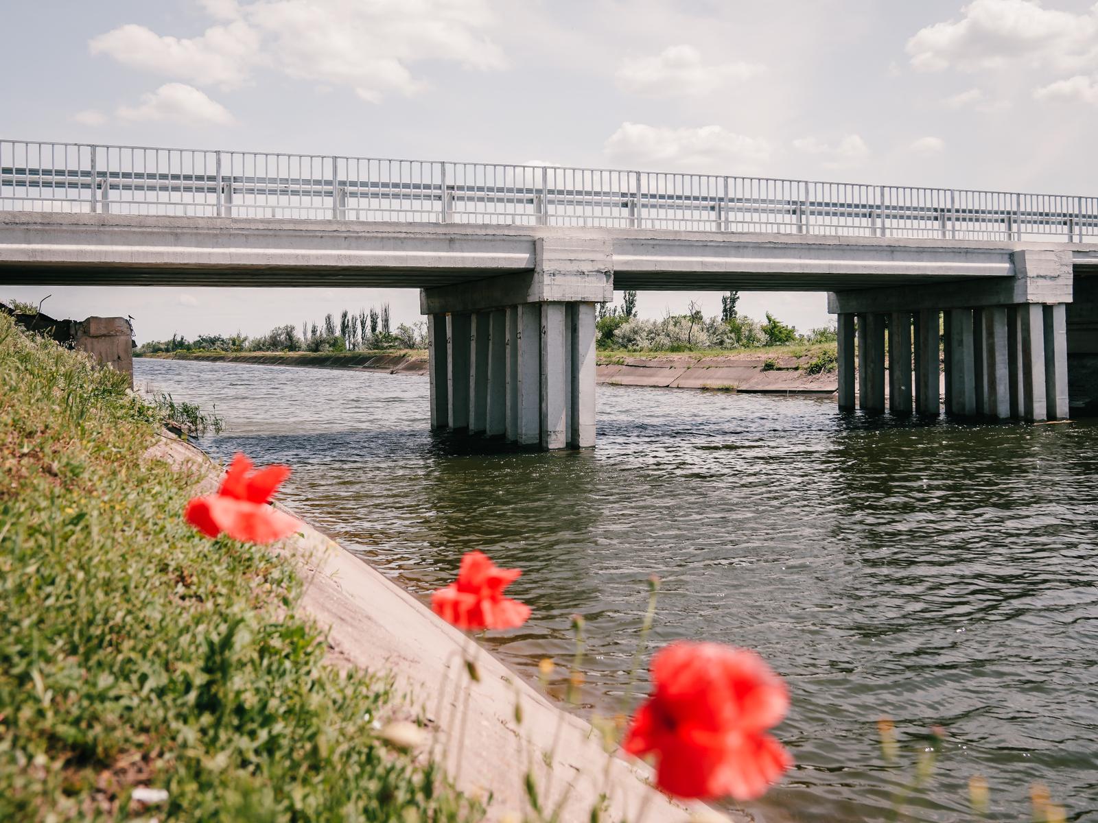 Two more bridges were rebuilt in Mykolaiv Oblast thanks to UNITED24 donors. 