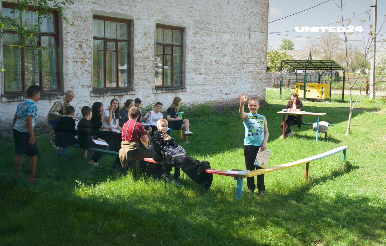 2 Schools Near Poltava Receive Generators Thanks to Help Ukraine Now Donation